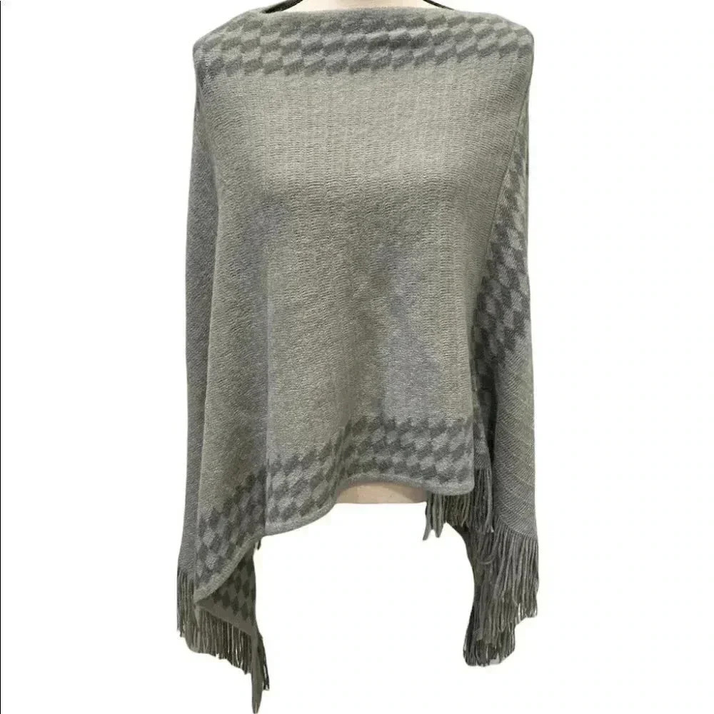 Poncho sweater